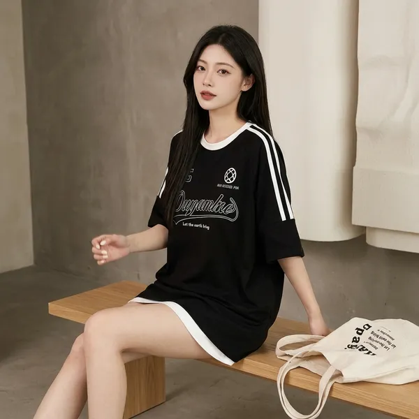 Black_Cotton_Oversized_Graphic_Print_T_Shirt_For_Women
