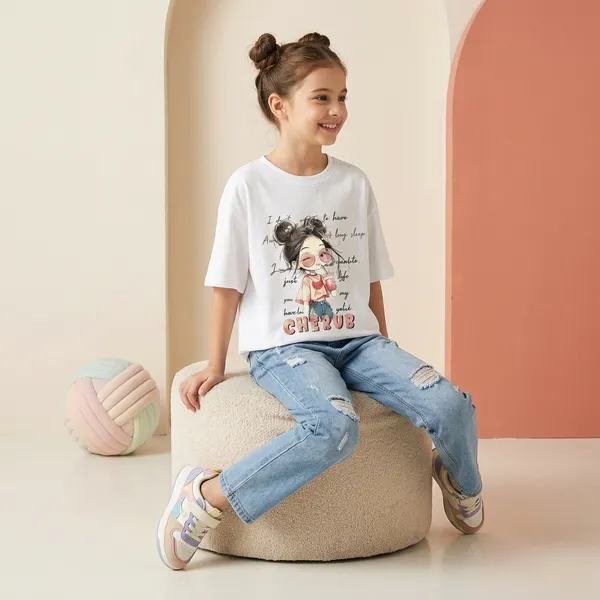 White_Cotton_Oversized_Graphic_Print_T_Shirt_For_Girls