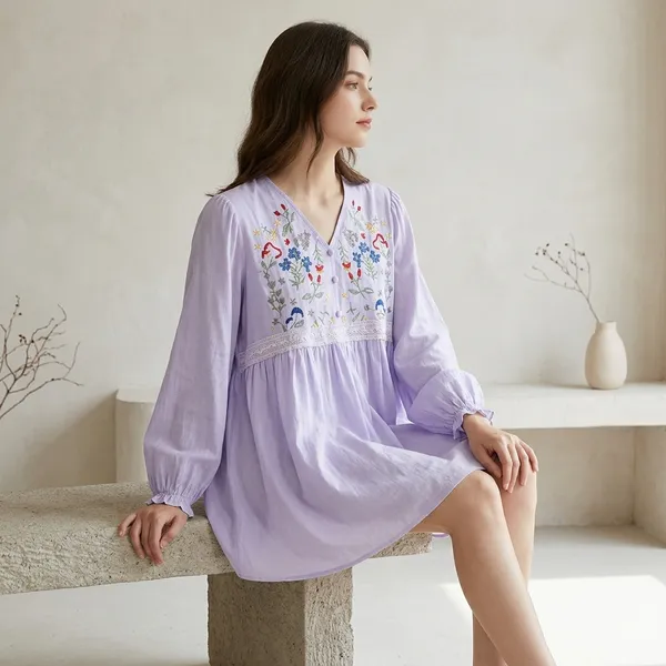Lavender_Cotton_Embroidered_Floral_V_Neck_Tunic_For_Women