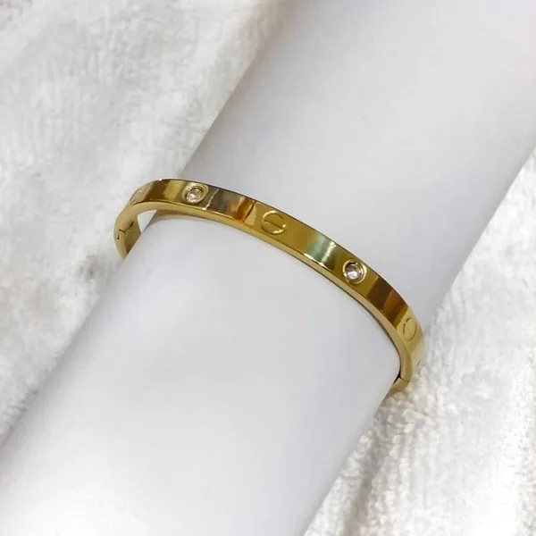 Silver_Alloy_Stone_Studded_Bracelet_For_Women