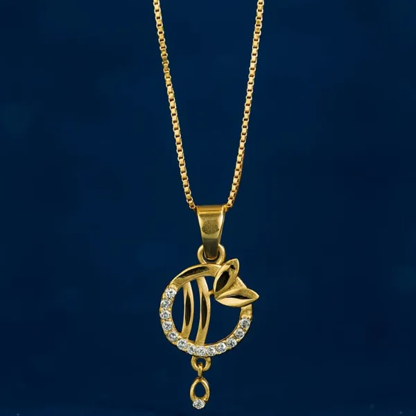 Gold_Alloy_Stone_Studded_Pendant_&_Earring_Set_For_Women