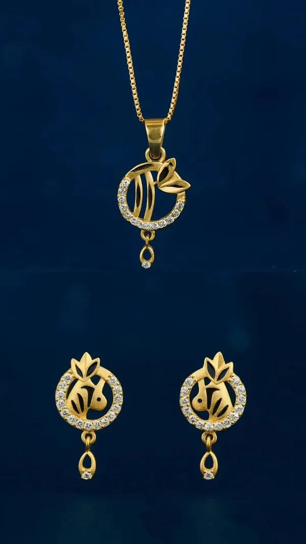 Gold_Alloy_Stone_Studded_Pendant_&_Earring_Set_For_Women