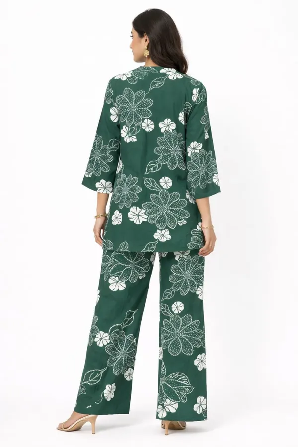Emerald_Green_Rayon_Relaxed_Floral_Print_Co_Ord_Set_For_Women