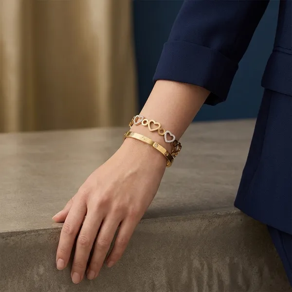 Navy_Blue_Alloy_Heartlink_Luxe_Band_Bracelet_Combo_For_Women