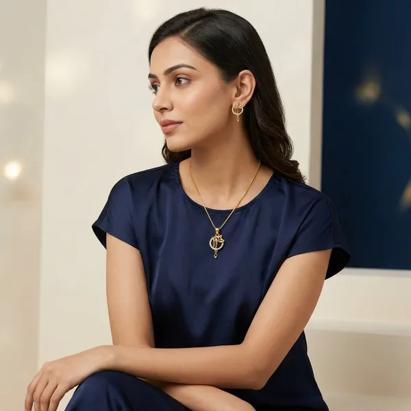 Gold_Alloy_Stone_Studded_Pendant_&_Earring_Set_For_Women