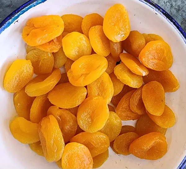 Premium_Golden_Turkish_Dried_Apricots_�_Seedless