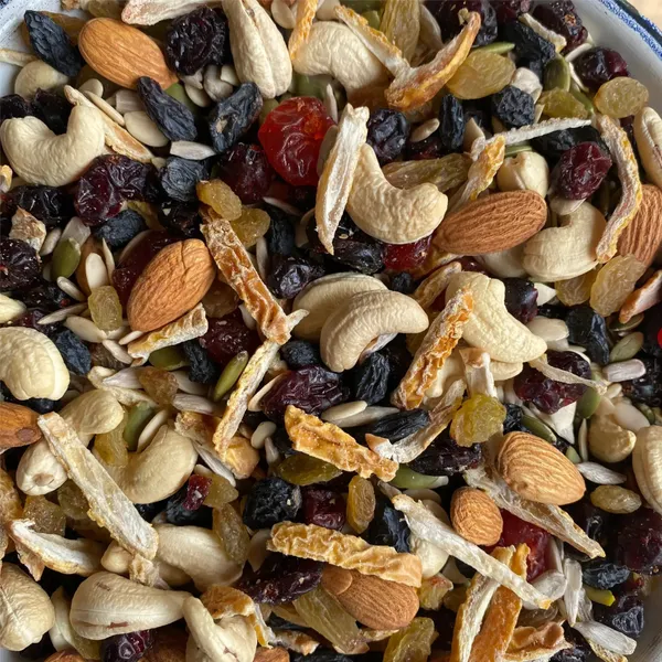Premium_Mixed_Dry_Fruits_&_Nuts_Trail_Mix