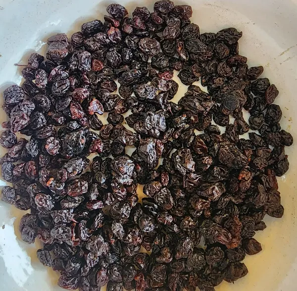 Premium_Dried_Black_Currants