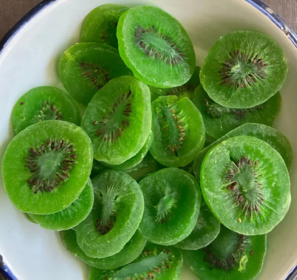 Premium_Dried_Kiwi_Slices