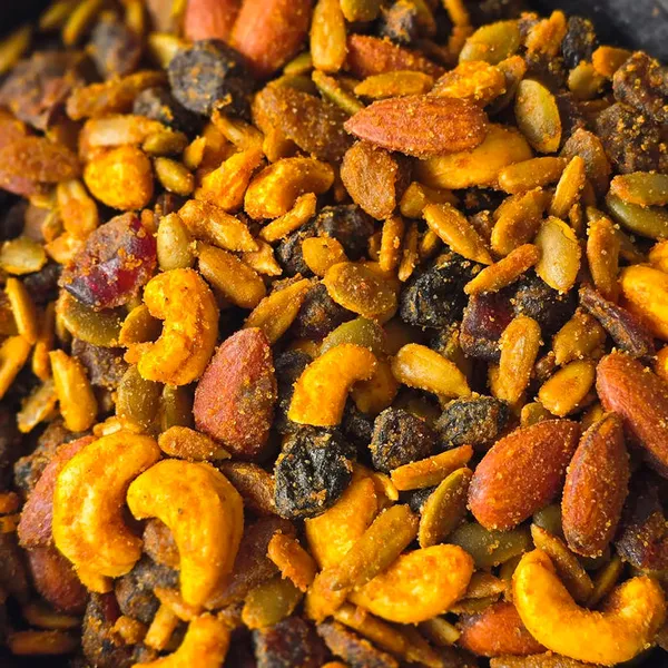 Premium_Mixed_Dry_Fruits_Trail_Mix_Chiwdo