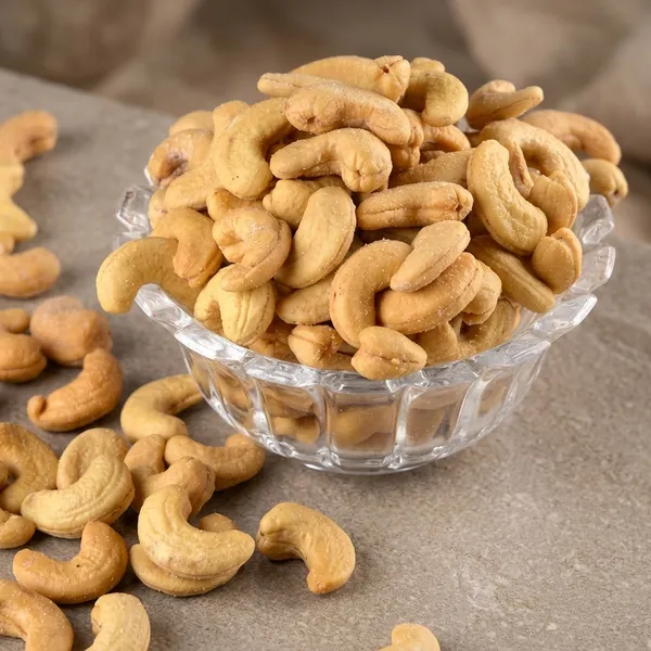 Premium_Whole_Roasted_&_Salted_Cashew_Nuts_�_W320