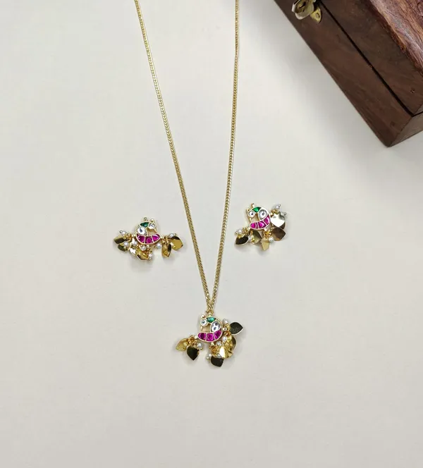 Gold_Brass_Copper_Pachi_Kundan_Necklace_Set_For_Women_And_Girls