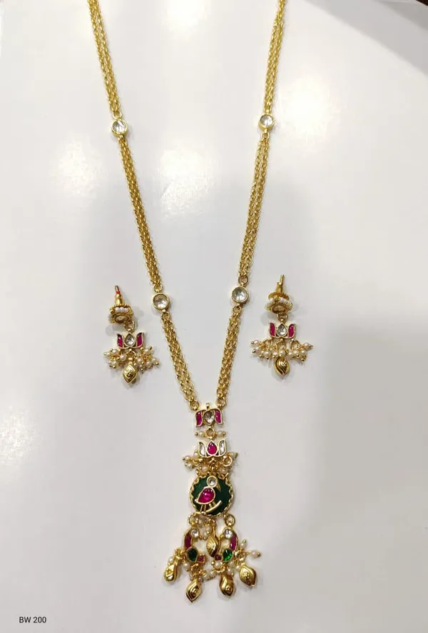 Gold_Brass_Copper_Pachi_Kundan_Necklace_Set_For_Women