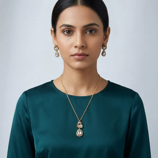 Gold_Brass_Copper_Moissanite_Stone_Necklace_Set_For_Women