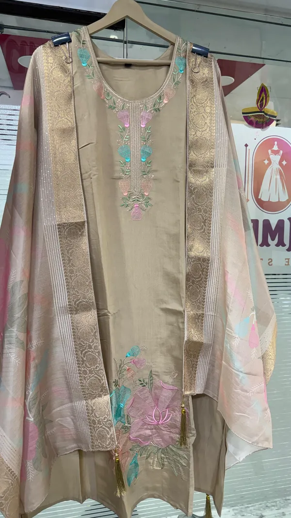 Beige_Top_Bottam_Roman_Duptta_Jecard_Print_Inner_Cottan__Straight_Floral_Embroidered_Kurta_Set_For_Women