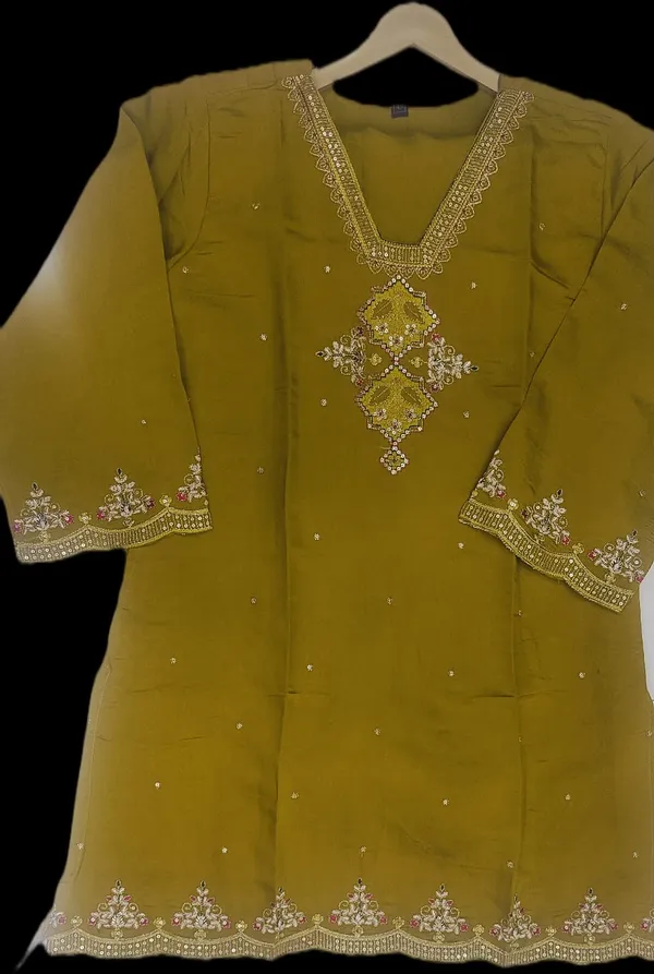 Mehndi_Green_Top-Bottom_Roman_Inner_Cotton_Embroidered_Kurta_Set_For_Women