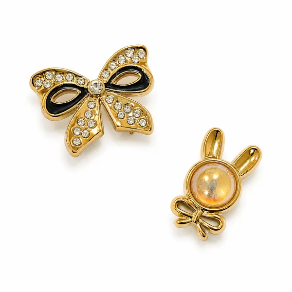 Chic_Golden_Bow_&_Teddy_Charms_for_Clogs_(Pack_of_4)