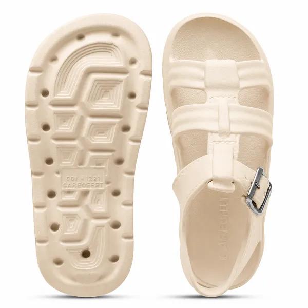 Cream_Pebble_Buckle_Sandal_For_Women
