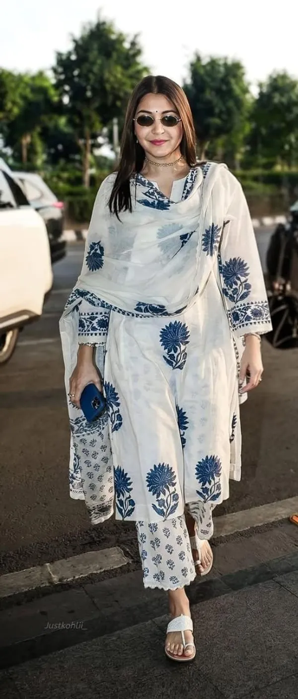Blue_And_White_Floral_Cotton_Kurta_Set_For_Women