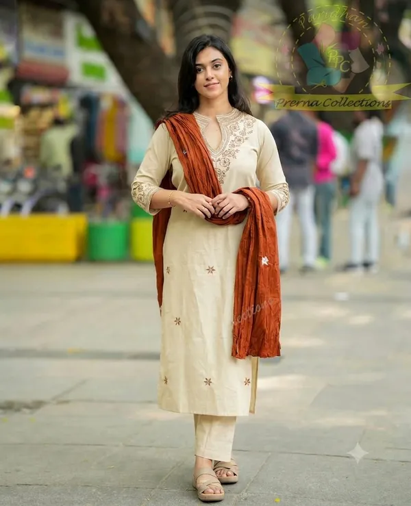 Beige_Embroidered_Kurta_Pant_Set