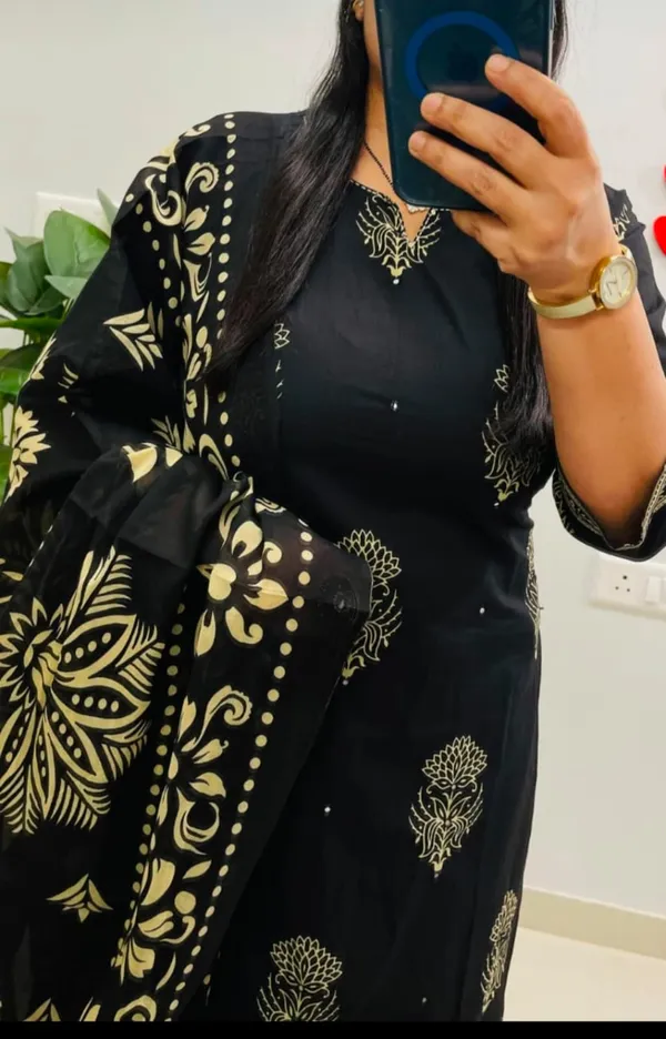 Black_Gold_Block_Printed_Kurta_Pant_Set
