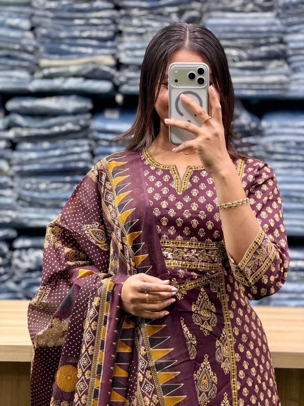 Elegant_Emerald_Purple_Printed_Ethnic_Suit
