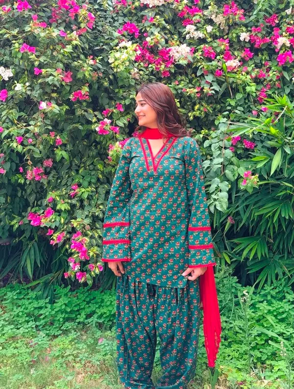 Floral_Printed_Farshi_Salwar_Suit_Set