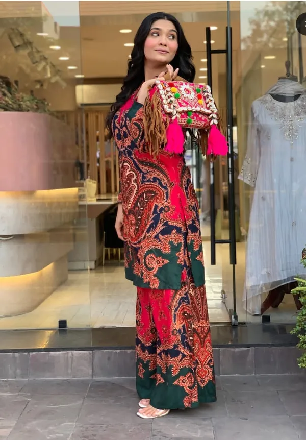 Libas_Royal_Ethnic_Cotton_Printed_Kurta_Set_With_Designer_Palazzo_Pants