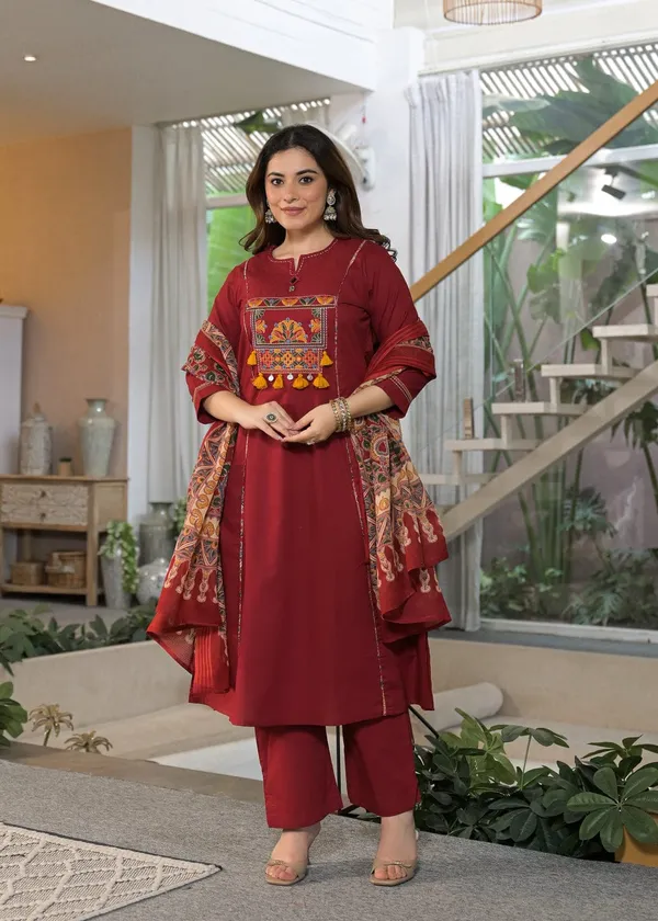 Women’s_Maroon_Embroidered_Anarkali_Kurta_Pant_Set_with_Printed_Dupatta_