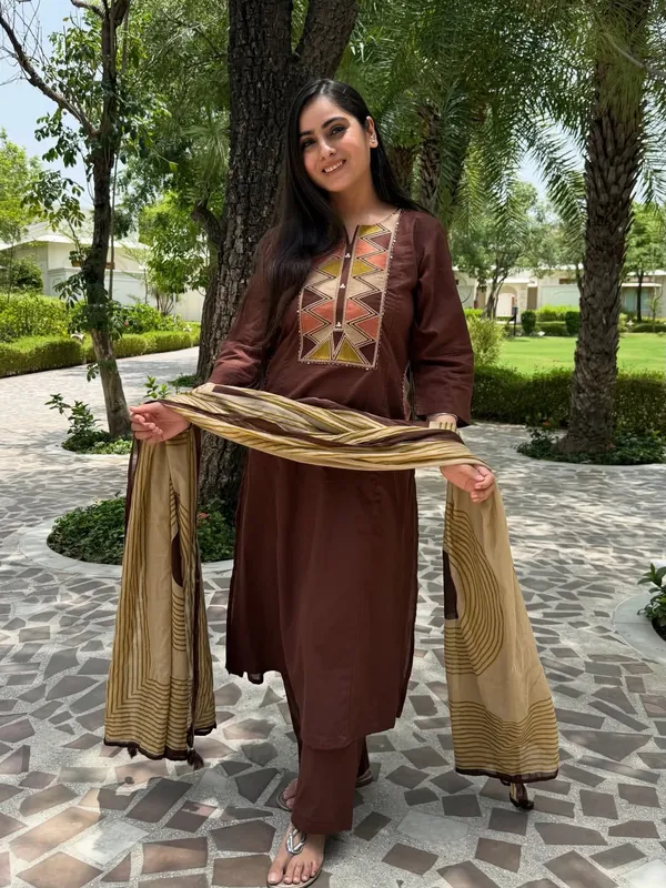 Women’s_Maroon_Embroidered_Kurta_Pant_Set_with_Printed_Dupatta_