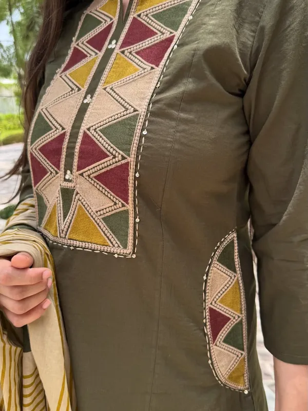 Women’s_Olive_Green_Embroidered_Kurta_Pant_Set_with_Printed_Dupatta_