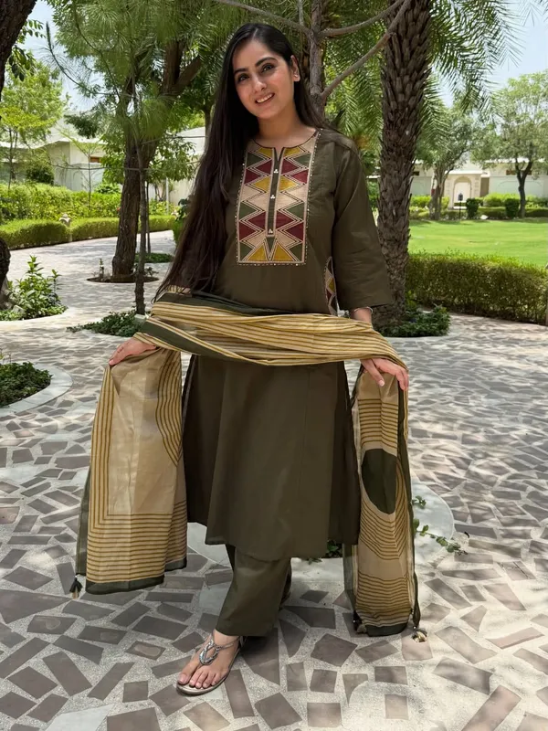 Women’s_Olive_Green_Embroidered_Kurta_Pant_Set_with_Printed_Dupatta_