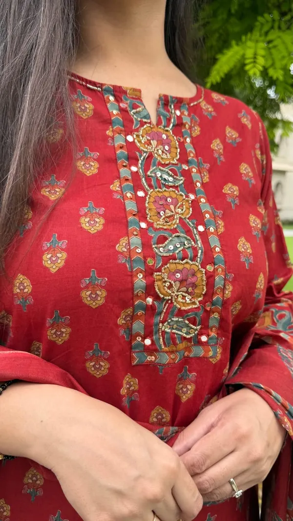 Elegant_Red_Ethnic_Wear_Set_–_Traditional_&_Timeless_Style