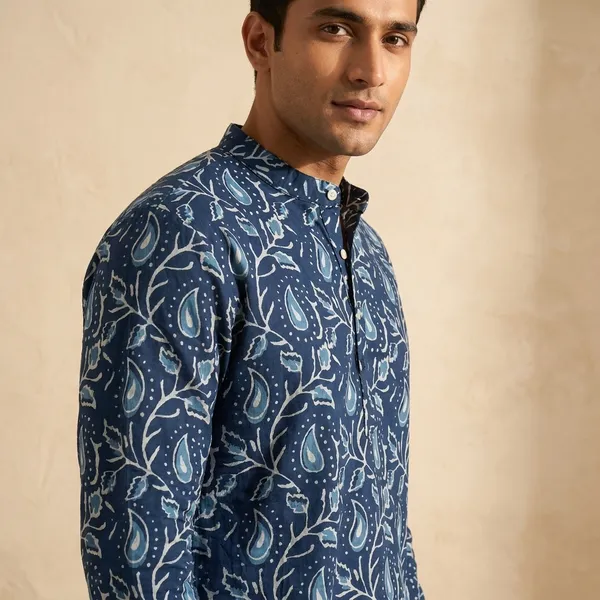 Navy_Blue_Cotton_Paisley_Print_Short_Kurta_For_Men