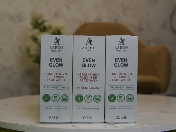 Aargo_Lifestyle_Even_Glow_Vitamin_C_Licorice_Brightening_Face_Wash_Pack_Of_2