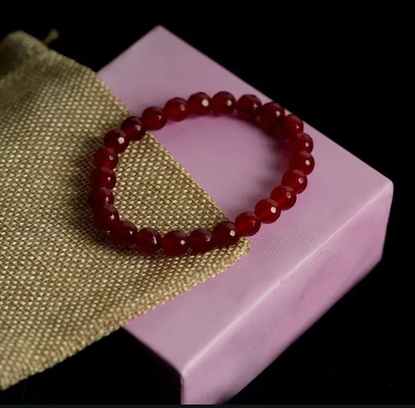 Red_Ruby_Gemstone_Bracelet_For_Unisex