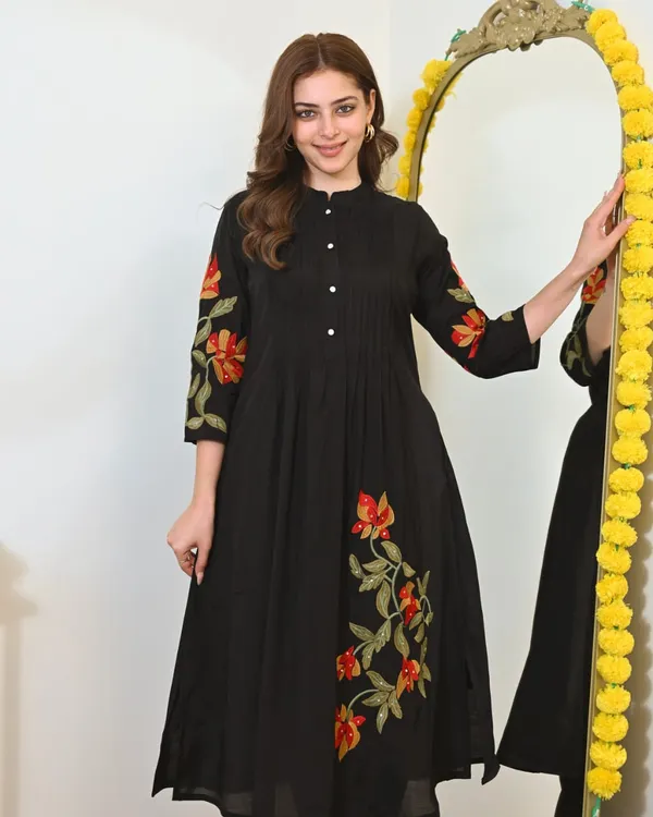 Black_Embroidered_Floral_Anarkali_Kurta_For_Women