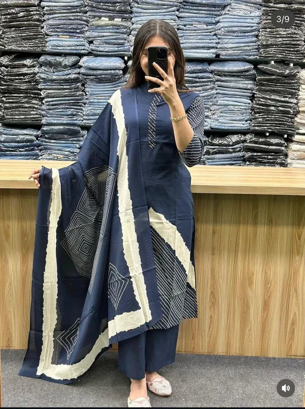 Navy_Blue_Geometric_Print_Cotton_Kurta_Set_For_Women