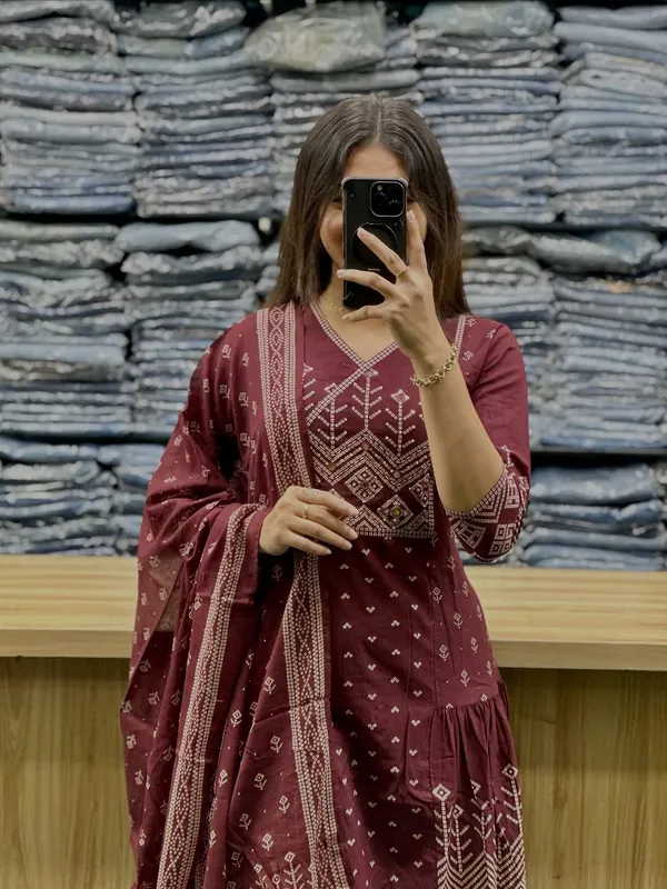 Maroon_Printed_Cotton_Kurta_Set_With_Dupatta_For_Women