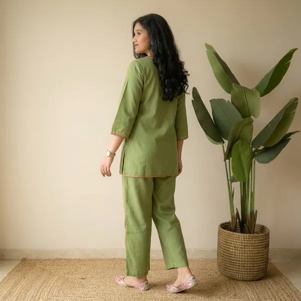 Green_Cotton_Embroidered_Kurta_Set_For_Women