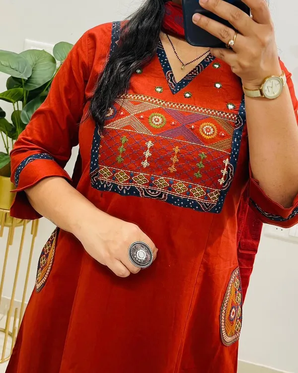Red_Cotton_Embroidered_Ethnic_Kurta_Set_For_Women