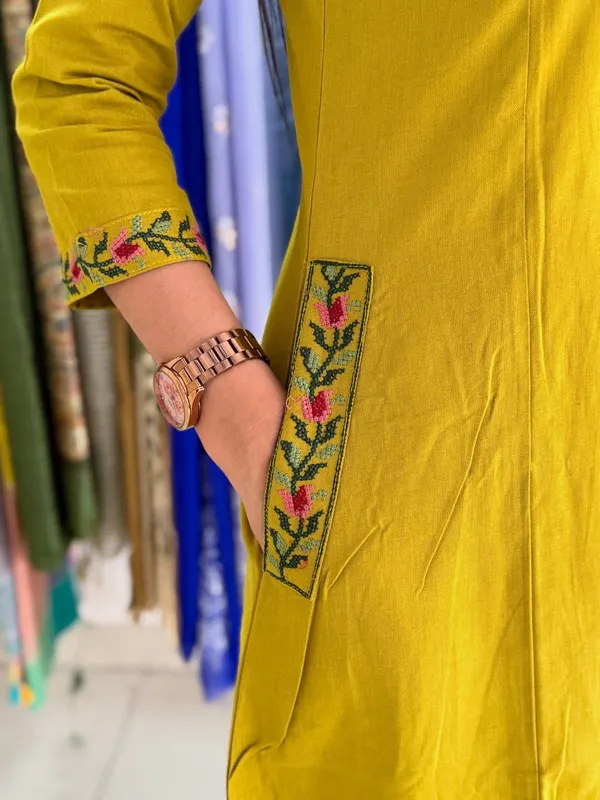 Mustard_Yellow_Embroidered_Floral_Kurta_Set_For_Women