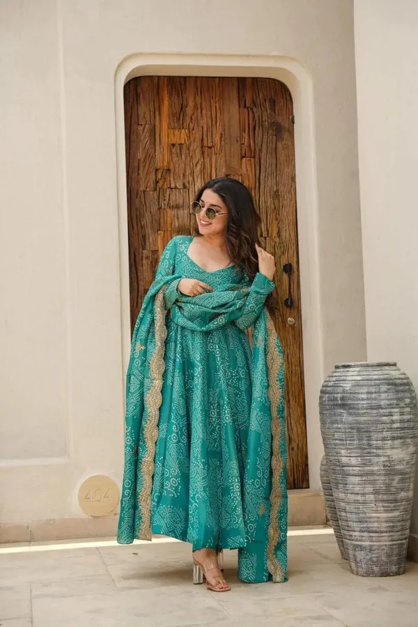 Turquoise_Embroidered_Anarkali_Suit_Set_With_Dupatta_For_Women