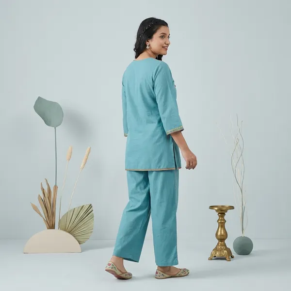 Turquoise_Cotton_Embroidered_Kurta_Pajama_Set_For_Women