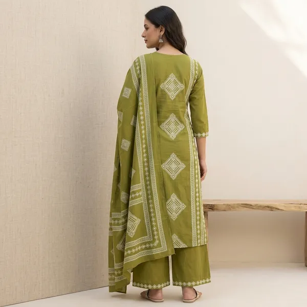 Olive_Green_Embroidered_Cotton_Kurta_Set_For_Women