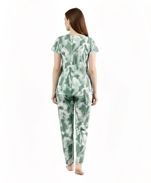 Green_Long_Night_Suit_For_Women