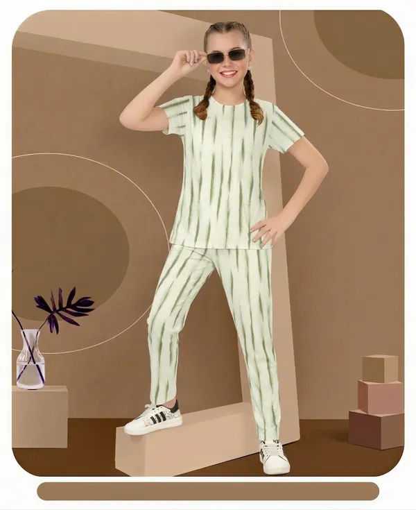 Green_Long_Night_Suit_For_Women