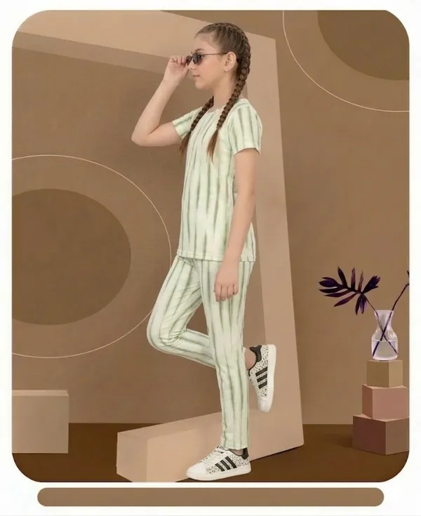 Green_Long_Night_Suit_For_Women