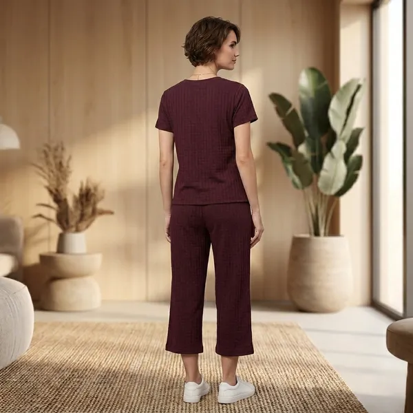 Brown_Jacquard_Capri_Night_Suit_For_Women