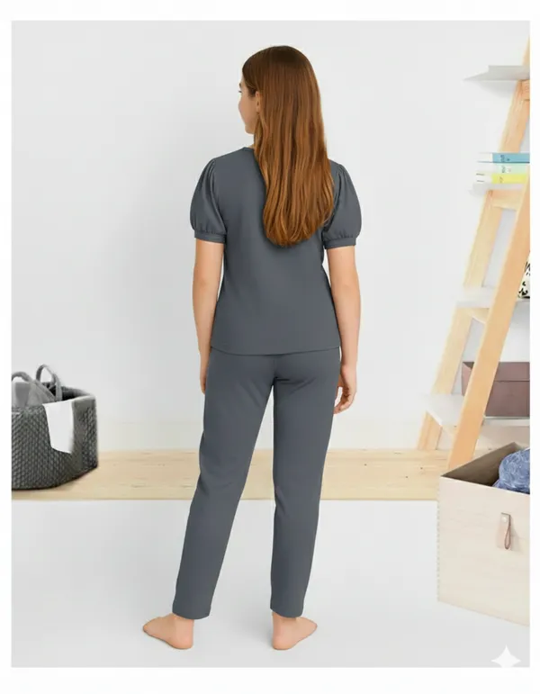 Grey_Printed_Relaxed_Night_Suit_For_Girls
